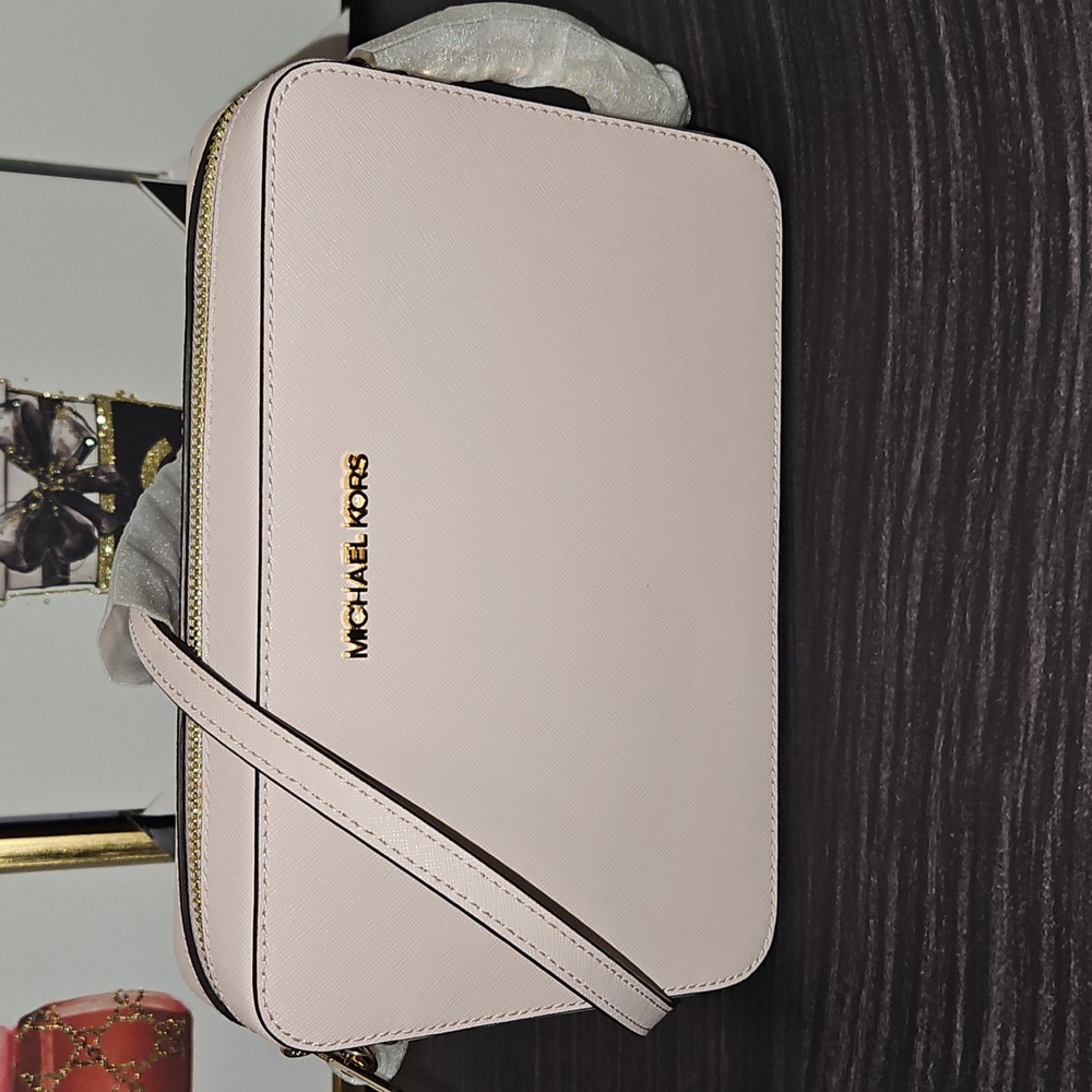 Michael kors nwt powder blush pink leather crossbody $378 retail